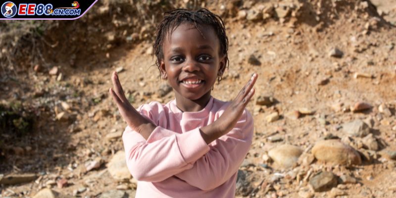 Truy cập vào những đường link "lạ", mất uy tín